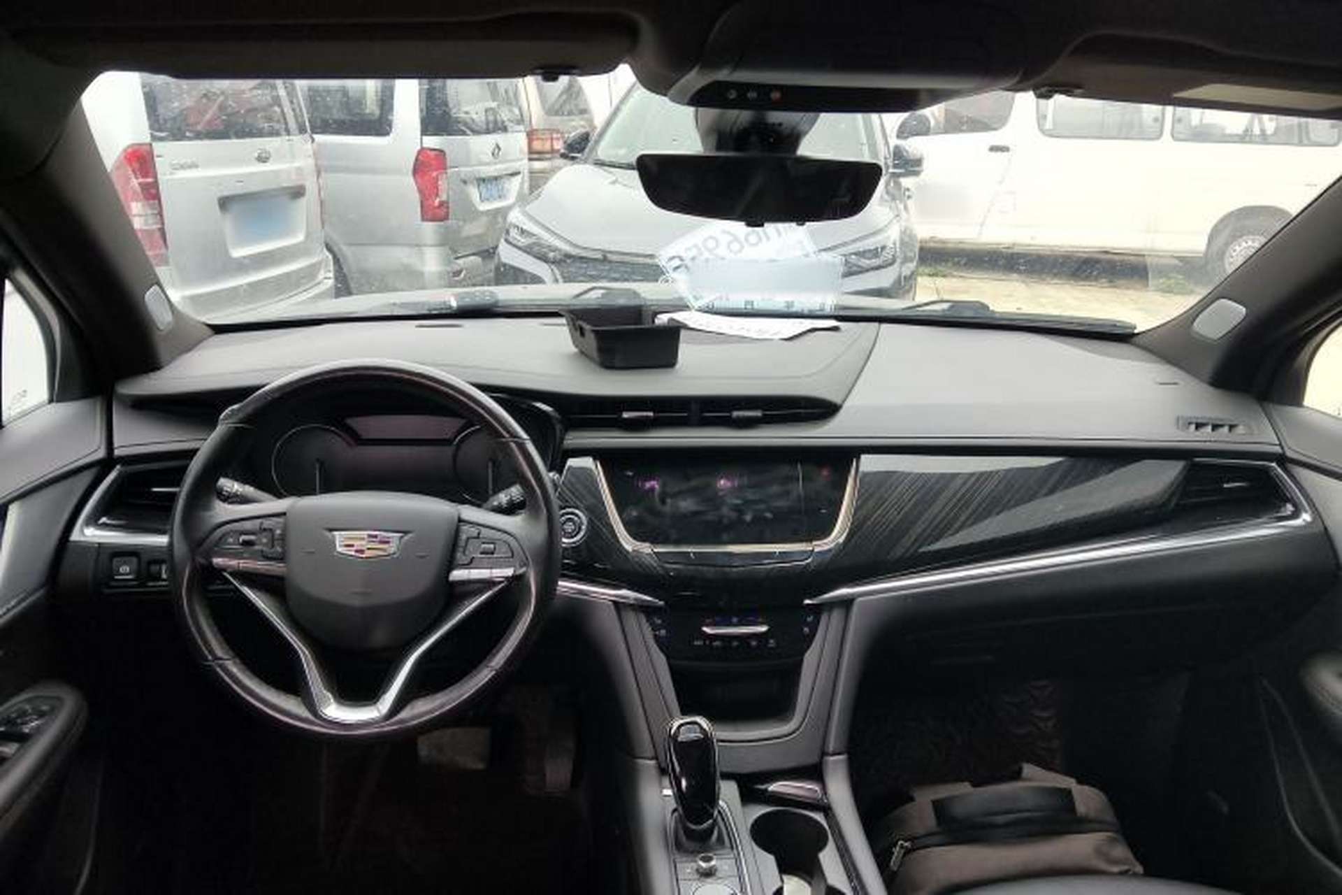 Used Cadillac XT6 2022 2.0T 7-Seater Four-Wheel Drive Luxury Version Center Console