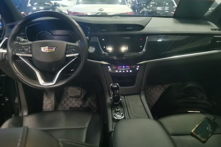 Used Cadillac XT6 2022 2.0T Six-Seater Four-Wheel Drive Luxury 120th Anniversary Limited Edition Center Console