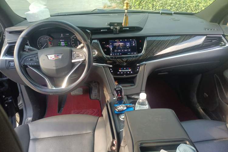 Used Cadillac XT6 2022 2.0T 7-Seater Four-Wheel Drive Luxury 120th Anniversary Limited Edition Center Console