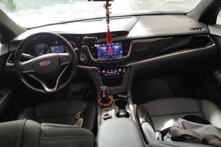 Used Cadillac XT6 2022 2.0T 7-Seater Four-Wheel Drive Luxury Standard Edition Center Console