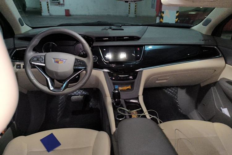 Used Cadillac XT6 2022 2.0T 7-Seater Four-Wheel Drive Luxury Standard Edition Center Console