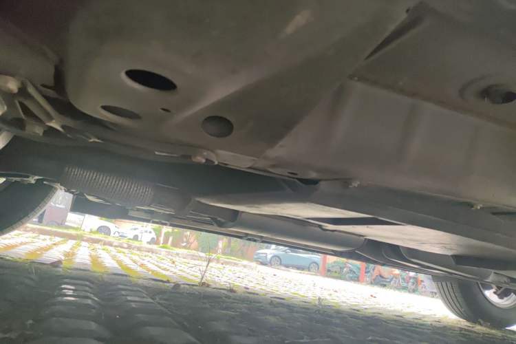 Used Cadillac XT6 2022 2.0T 7-Seater Four-Wheel-Drive Luxury Version Chassis Front Left
