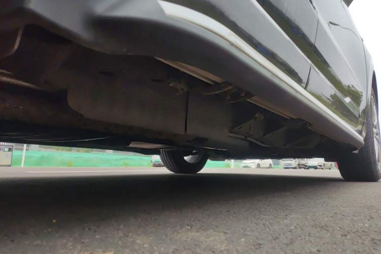 Used Cadillac XT6 2022 2.0T 7-Seater Two-Wheel Drive Luxury Version Chassis Rear Right