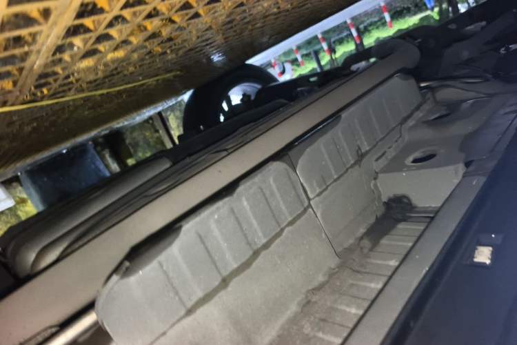 Used Cadillac XT6 2022 2.0T Six-Seater Four-Wheel-Drive Luxury Standard Edition Chassis Rear Right