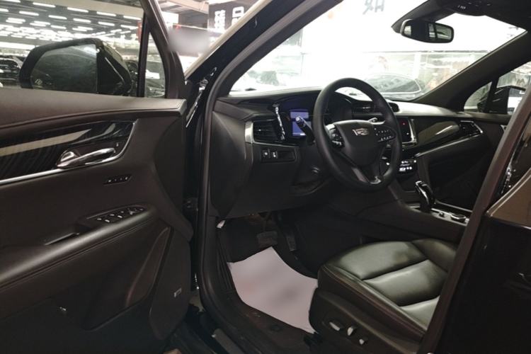 Used Cadillac XT6 2022 2.0T 7-Seater Two-Wheel Drive Luxury Version Driver Seat