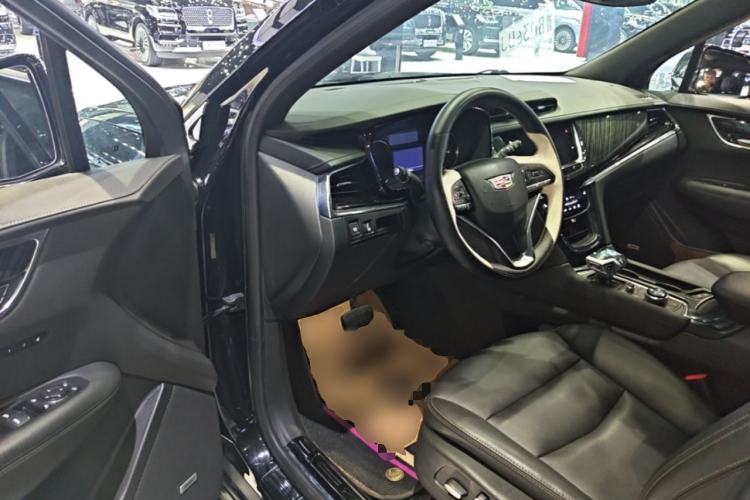 Used Cadillac XT6 2022 2.0T Six-Seater Two-Wheel-Drive Luxury Version Driver Seat