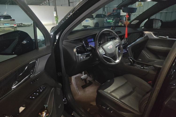 Used Cadillac XT6 2022 2.0T Six-Seater Four-Wheel Drive Luxury Version Driver Seat