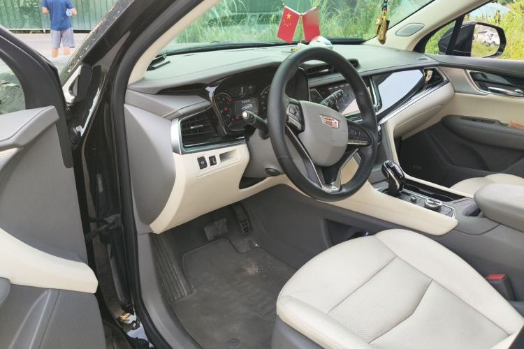 Used Cadillac XT6 2022 2.0T Six-Seater Four-Wheel Drive Luxury Version Driver Seat