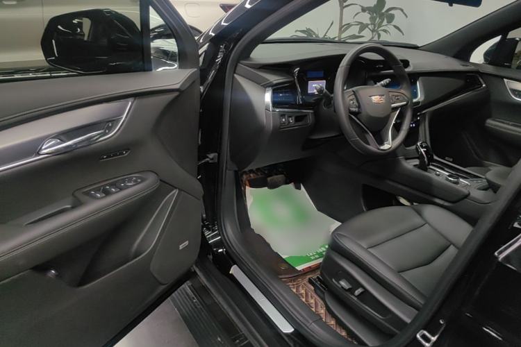 Used Cadillac XT6 2022 2.0T 7-Seater Four-Wheel-Drive Luxury Version Driver Seat