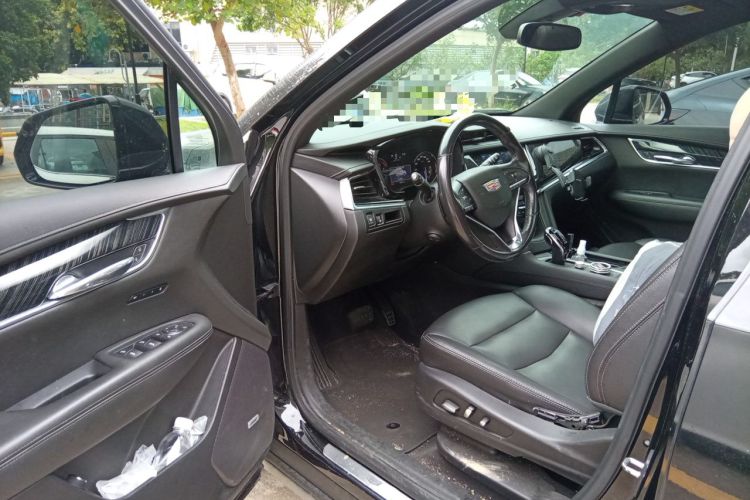 Used Cadillac XT6 2022 2.0T Six-Seater Two-Wheel-Drive Luxury Version Driver Seat