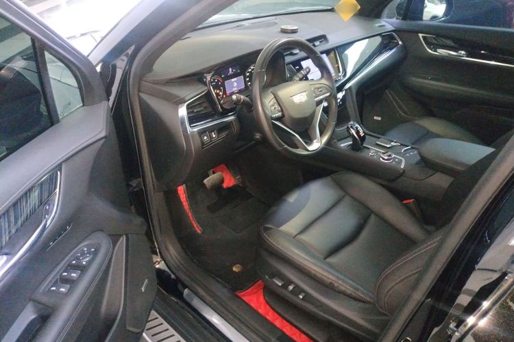 Used Cadillac XT6 2022 2.0T Six-Seater Two-Wheel-Drive Luxury Version Driver Seat