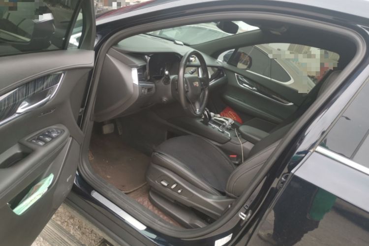 Used Cadillac XT6 2022 2.0T Six-Seater Two-Wheel-Drive Luxury Version Driver Seat
