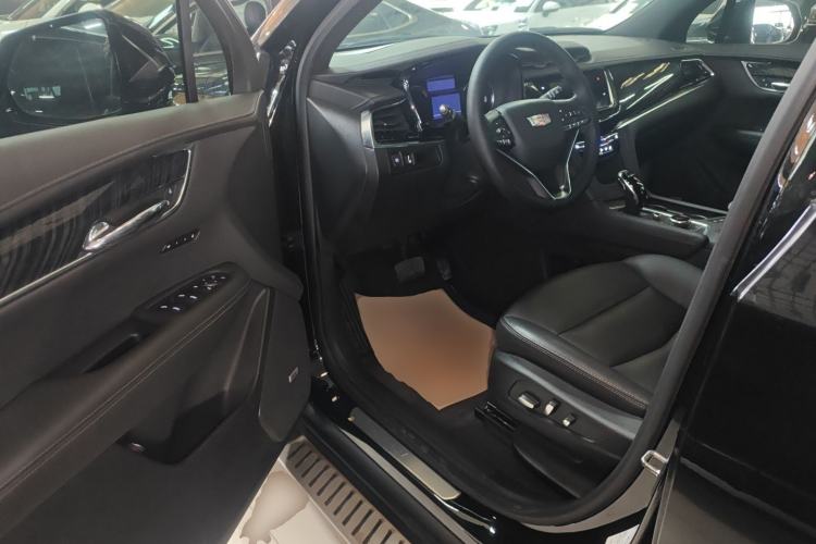 Used Cadillac XT6 2022 2.0T 7-Seater Two-Wheel Drive Luxury Version Driver Seat