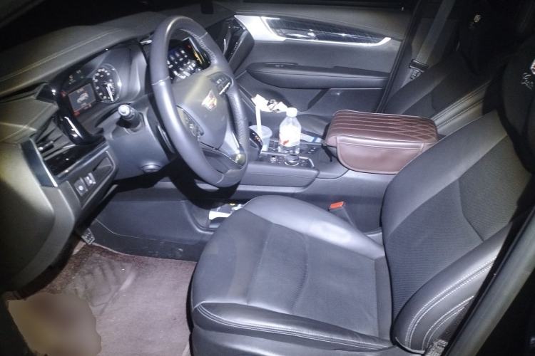 Used Cadillac XT6 2022 2.0T 7-Seater Four-Wheel Drive Luxury Version Driver Seat