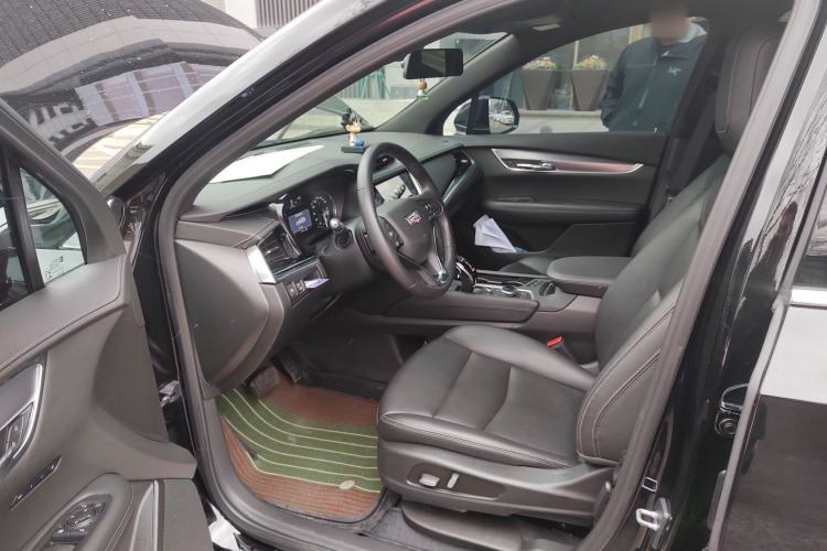 Used Cadillac XT6 2022 2.0T Six-Seater Four-Wheel-Drive Luxury Version Driver Seat
