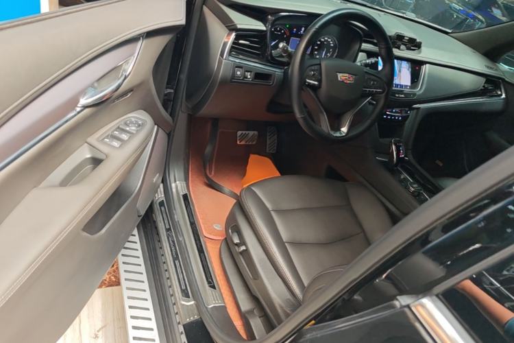 Used Cadillac XT6 2022 2.0T 7-Seater Four-Wheel-Drive Luxury Version Driver Seat