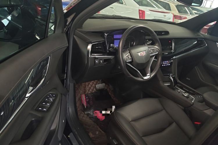 Used Cadillac XT6 2022 2.0T Six-Seater Two-Wheel-Drive Luxury Version Driver Seat