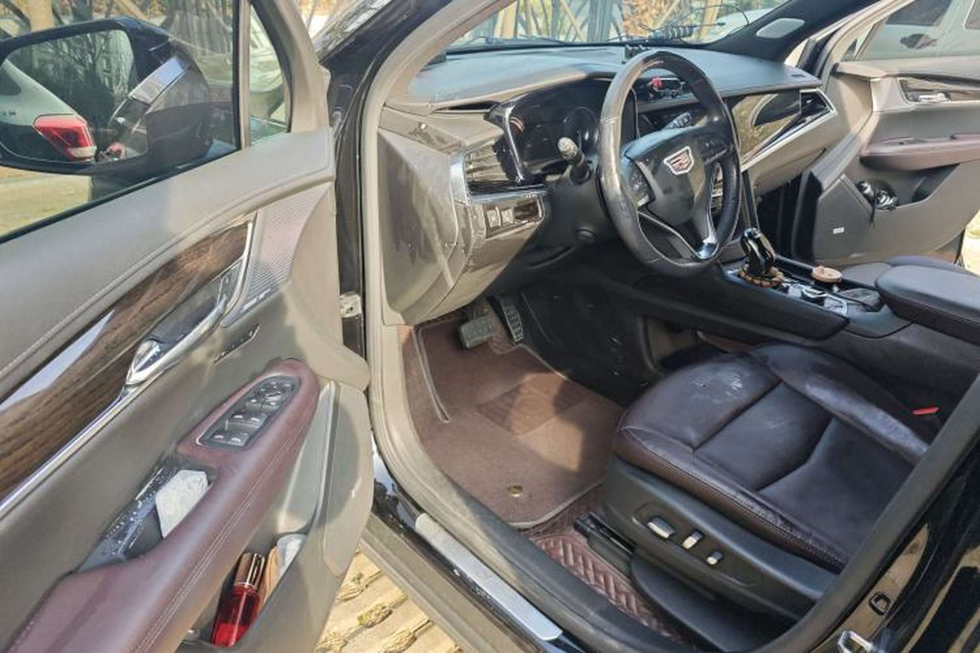 Used Cadillac XT6 2022 2.0T 7-Seater Four-Wheel Drive Luxury Version Driver Seat