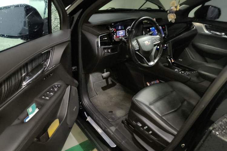 Used Cadillac XT6 2022 2.0T 7-Seater Four-Wheel Drive Luxury Version Driver Seat