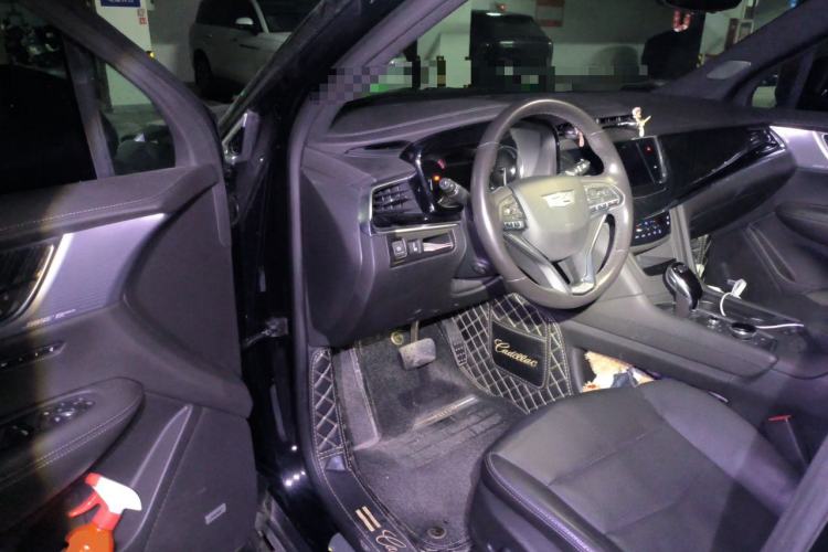 Used Cadillac XT6 2022 2.0T Six-Seater Four-Wheel Drive Luxury Version Driver Seat