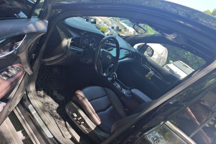 Used Cadillac XT6 2022 2.0T Six-Seater Four-Wheel-Drive Luxury Standard Edition Driver Seat