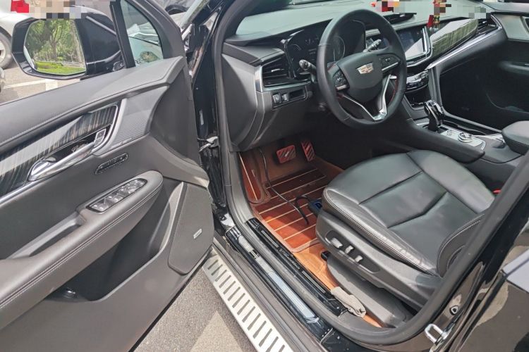 Used Cadillac XT6 2022 2.0T Six-Seater Four-Wheel Drive Luxury Version Driver Seat