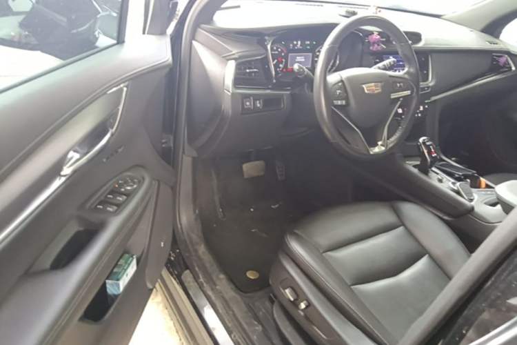 Used Cadillac XT6 2022 2.0T 7-Seater Four-Wheel-Drive Luxury Version Driver Seat