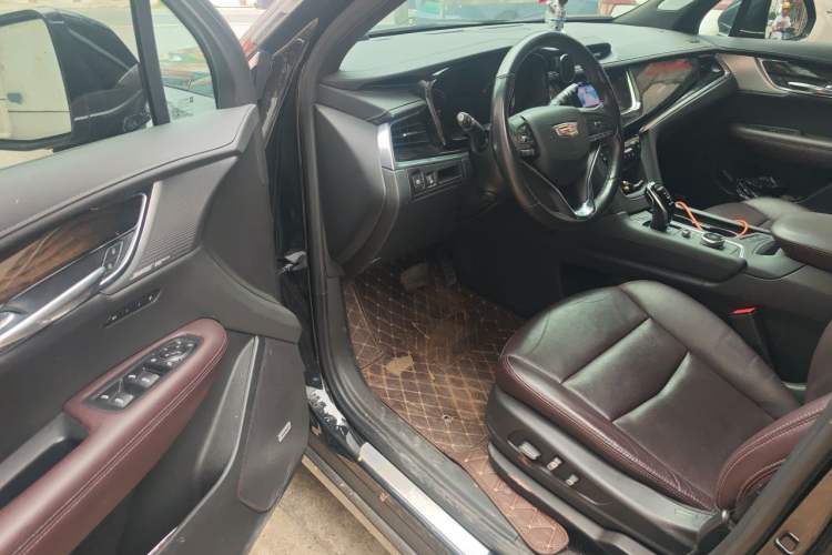 Used Cadillac XT6 2022 2.0T Six-Seater Four-Wheel Drive Luxury Version Driver Seat