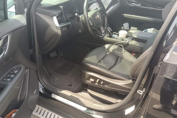 Used Cadillac XT6 2022 2.0T 7-Seater Four-Wheel Drive Luxury Version Driver Seat