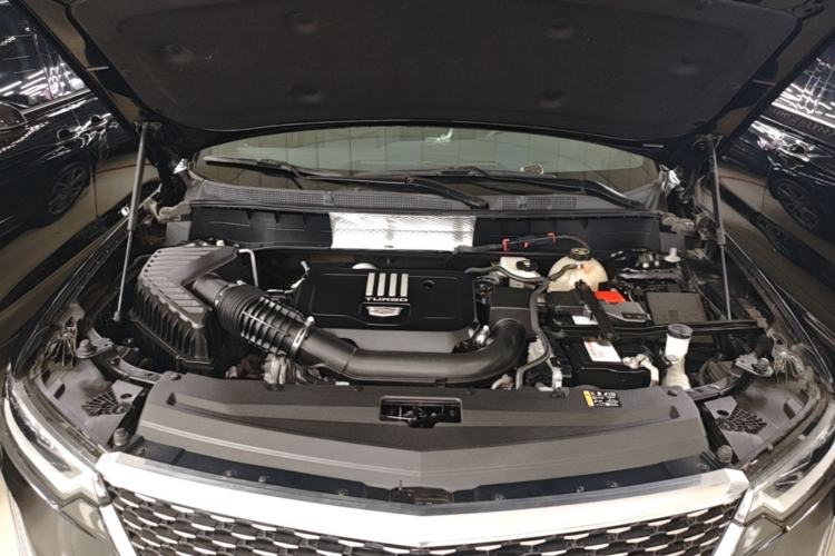 Used Cadillac XT6 2022 2.0T 7-Seater Two-Wheel Drive Luxury Version Engine Bay