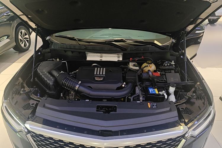 Used Cadillac XT6 2022 2.0T Six-Seater Four-Wheel Drive Luxury Version Engine Bay