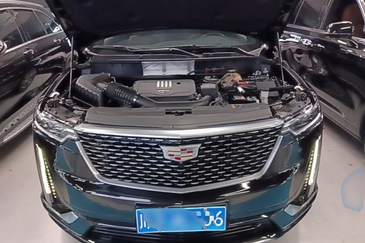 Used Cadillac XT6 2022 2.0T Six-Seater Four-Wheel-Drive Luxury Standard Edition Engine Bay