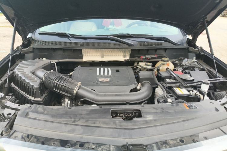 Used Cadillac XT6 2022 2.0T Six-Seater Four-Wheel Drive Luxury Version Engine Bay