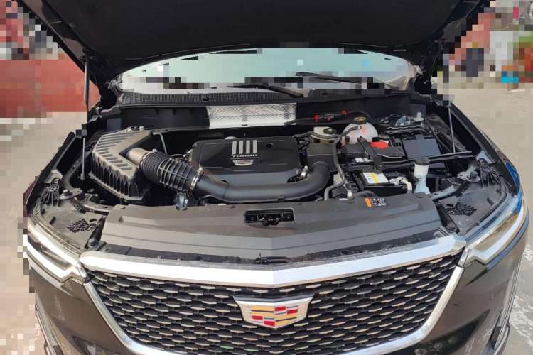 Used Cadillac XT6 2022 2.0T Six-Seater Four-Wheel Drive Luxury Version Engine Bay