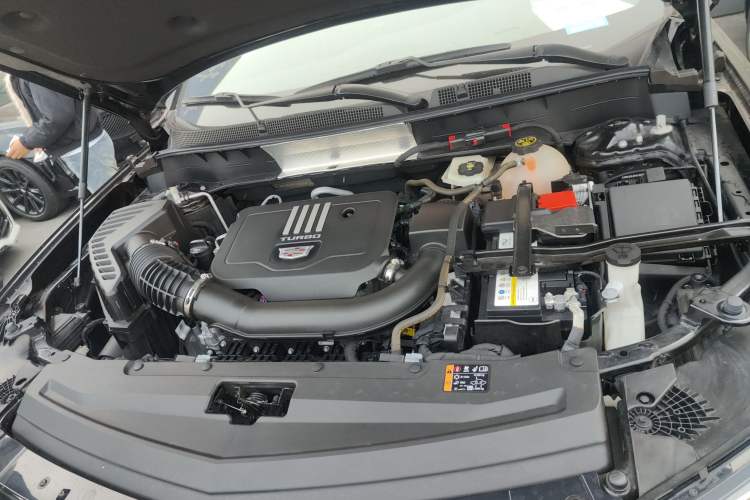 Used Cadillac XT6 2022 2.0T Six-Seater Four-Wheel Drive Luxury Version Engine Bay