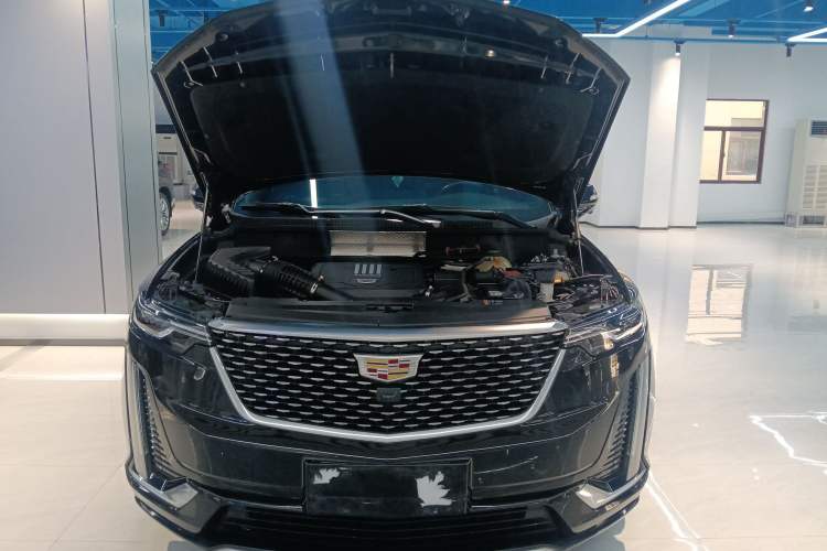 Used Cadillac XT6 2022 2.0T 7-Seater Four-Wheel-Drive Luxury Version Engine Bay