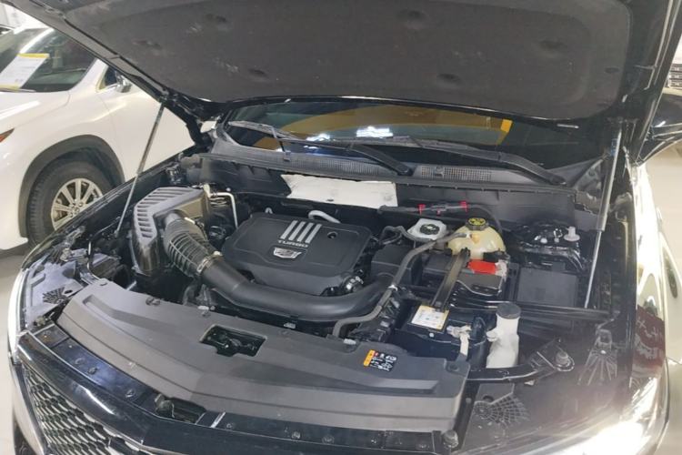 Used Cadillac XT6 2022 2.0T Six-Seater Four-Wheel Drive Luxury Version Engine Bay