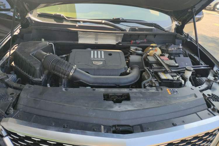 Used Cadillac XT6 2022 2.0T 7-Seater Four-Wheel-Drive Luxury Version Engine Bay