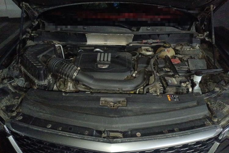 Used Cadillac XT6 2022 2.0T Six-Seater Four-Wheel-Drive Luxury Standard Edition Engine Bay
