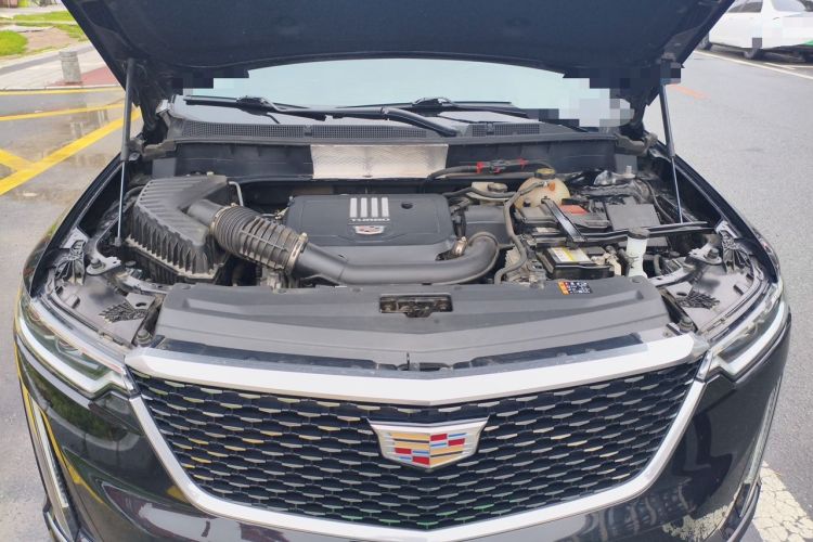 Used Cadillac XT6 2022 2.0T Six-Seater Four-Wheel-Drive Luxury Standard Edition Engine Bay