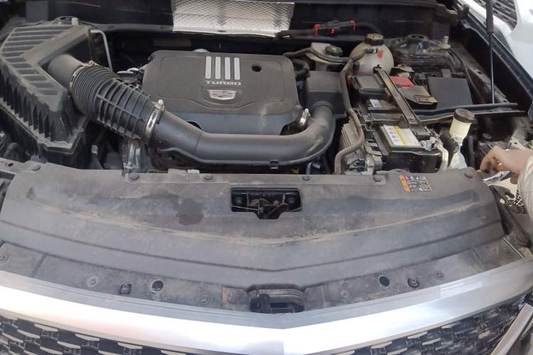 Used Cadillac XT6 2022 2.0T 7-Seater Four-Wheel Drive Luxury Standard Edition Engine Bay
