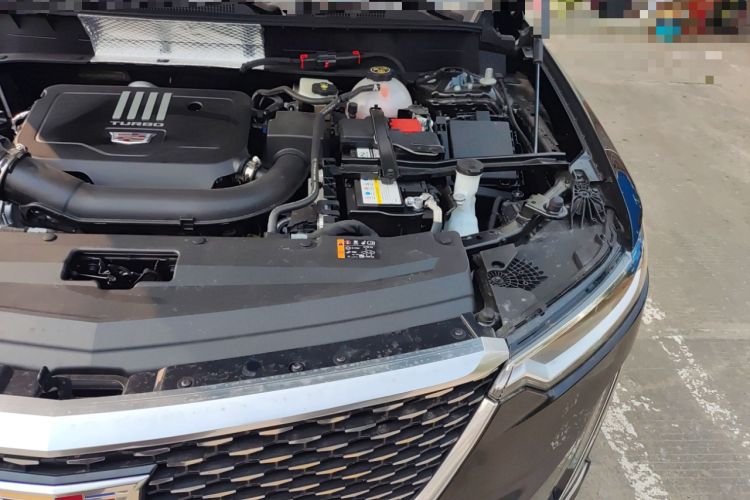 Used Cadillac XT6 2022 2.0T Six-Seater Four-Wheel Drive Luxury Version Engine Bay Left