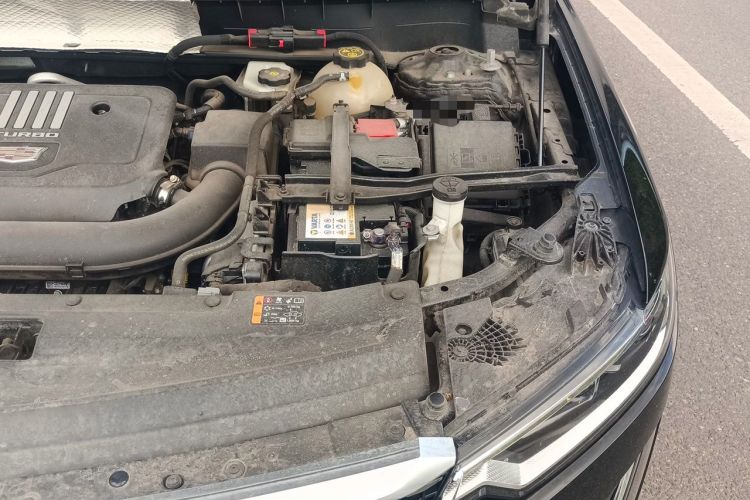Used Cadillac XT6 2022 2.0T 7-Seater Four-Wheel Drive Luxury Version Engine Bay Left