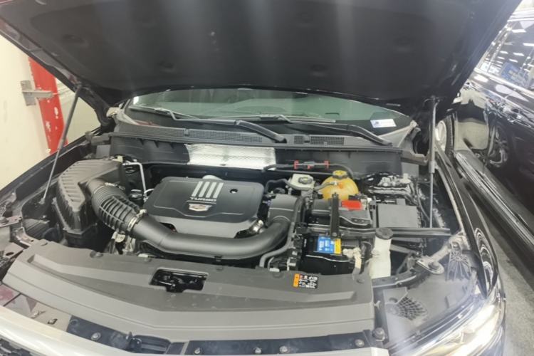 Used Cadillac XT6 2022 2.0T Six-Seater Four-Wheel Drive Luxury Version Engine Bay