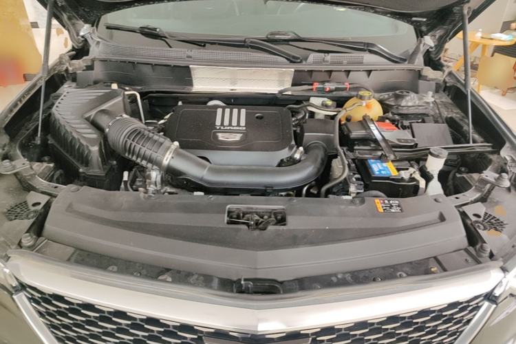 Used Cadillac XT6 2022 2.0T Six-Seater Four-Wheel Drive Luxury Version Engine Bay