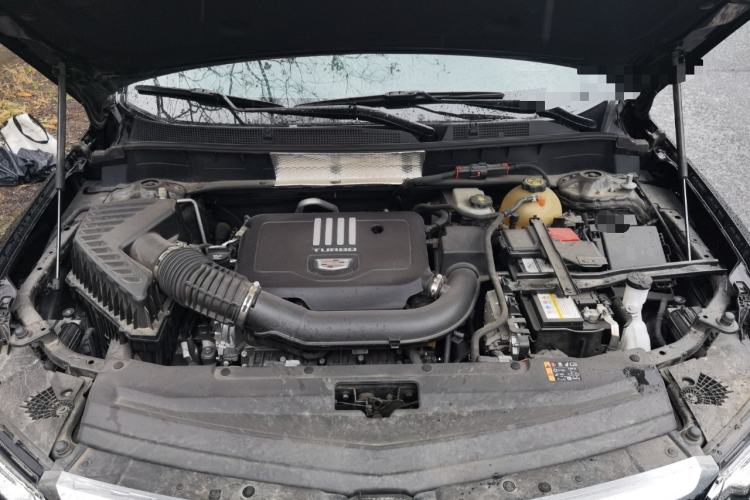 Used Cadillac XT6 2022 2.0T Six-Seater Four-Wheel Drive Luxury Version Engine Bay