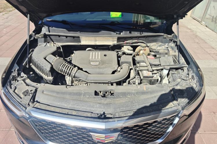 Used Cadillac XT6 2022 2.0T Six-Seater Four-Wheel Drive Luxury Version Engine Bay