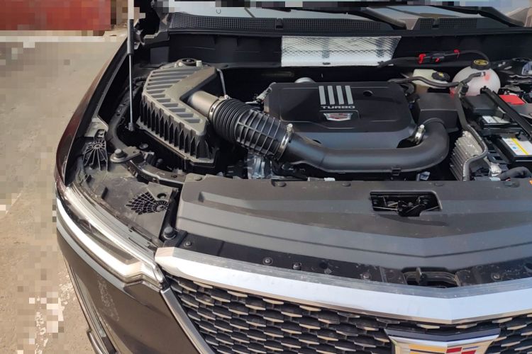 Used Cadillac XT6 2022 2.0T Six-Seater Four-Wheel Drive Luxury Version Engine Bay Right