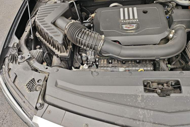 Used Cadillac XT6 2022 2.0T Six-Seater Four-Wheel Drive Luxury 120th Anniversary Limited Edition Engine Bay Right