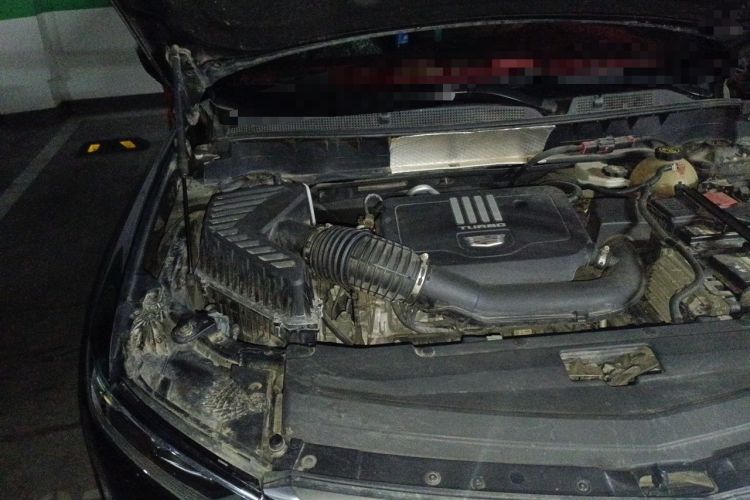 Used Cadillac XT6 2022 2.0T Six-Seater Four-Wheel-Drive Luxury Standard Edition Engine Bay Right